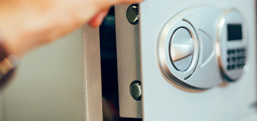 Fingerprint Safe Openers in Garnet, CA